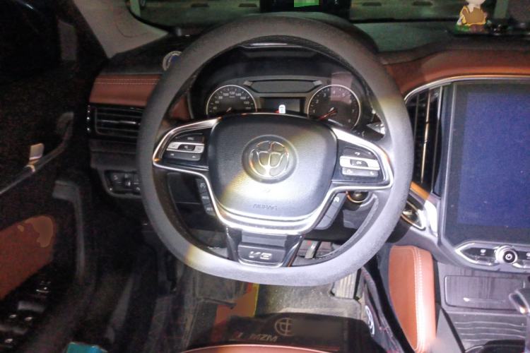 Used Brilliance V6 2018 1.5T Automatic Prestige Model Steering Wheel