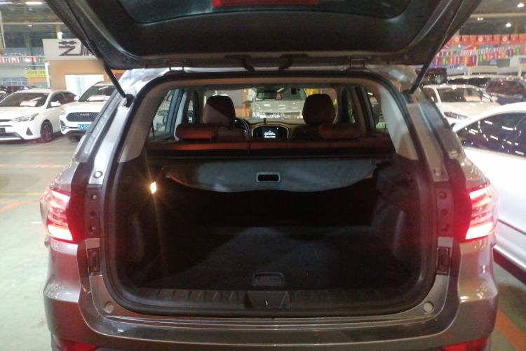 Used Brilliance V6 2018 1.5T Automatic Prestige Model Trunk