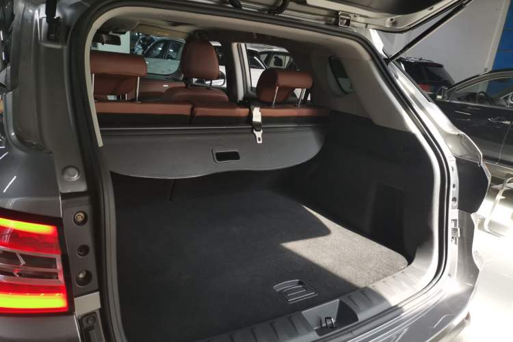 Used Brilliance V6 2018 1.5T Manual Luxury Model Trunk