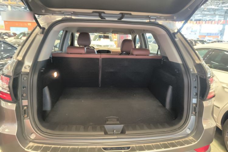 Used Brilliance V6 2018 1.5T Automatic Luxury Model Trunk