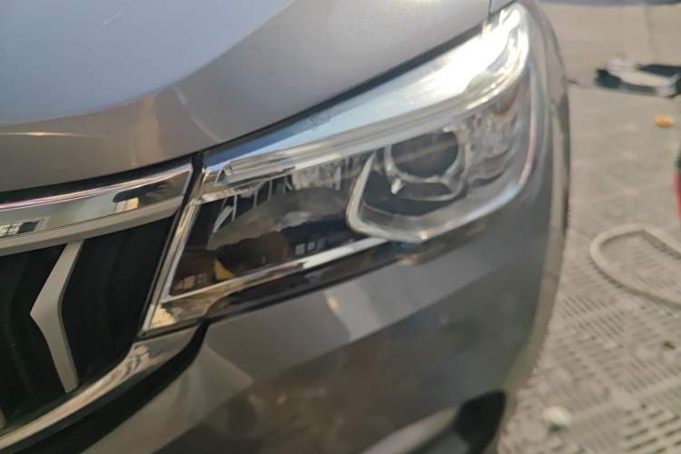 Used Brilliance V6 2018 1.5T Manual Elite Model Left Front Headlight