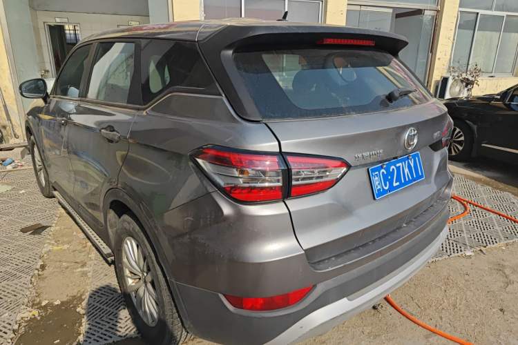 Used Brilliance V6 2018 1.5T Manual Elite Model Rear Left 45 Deg