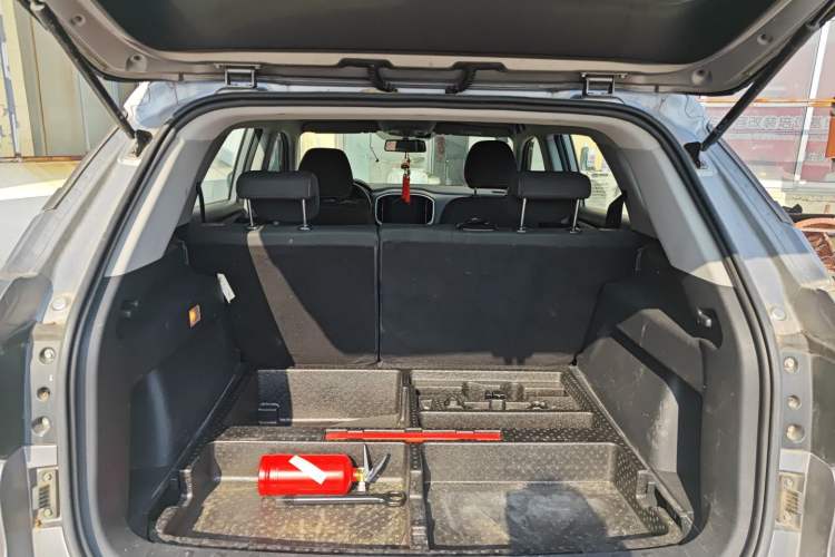Used Brilliance V6 2018 1.5T Manual Elite Model Trunk