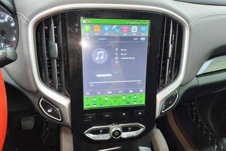 Used Brilliance V6 2018 1.5T Manual Elite Model Audio And AC Panel