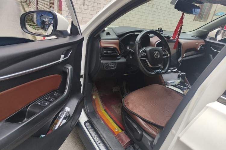 Used Brilliance V6 2018 1.5T Automatic Prestige Model Driver Seat
