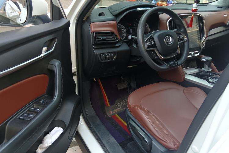 Used Brilliance V6 2018 1.5T Automatic Luxury Model Driver Seat