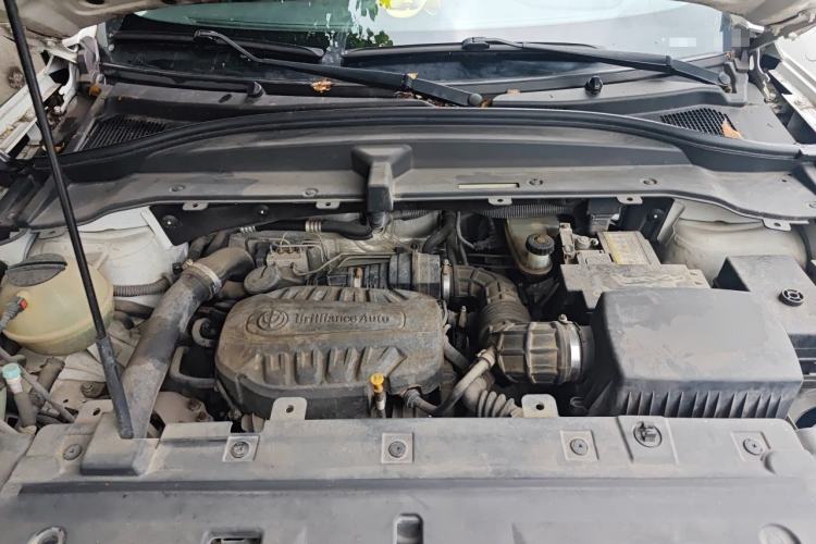Used Brilliance V6 2018 1.5T Automatic Prestige Model Engine Bay