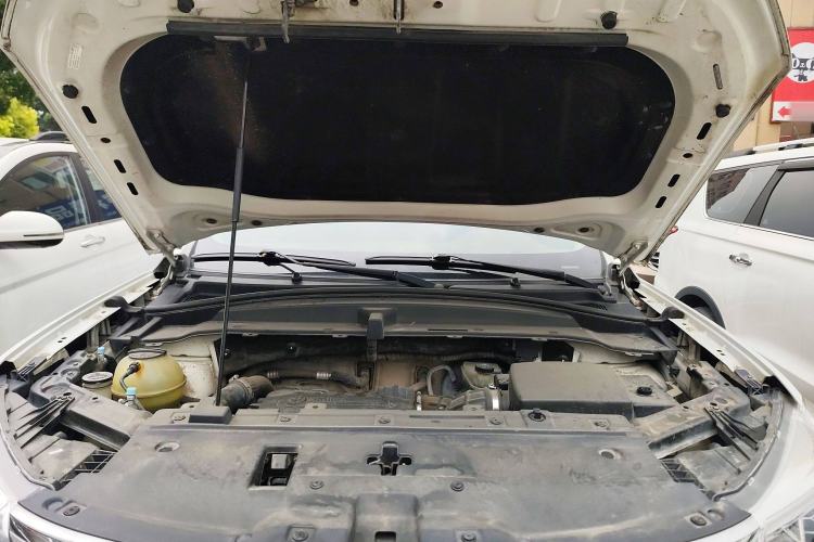 Used Brilliance V6 2018 1.5T Manual Elite Model Engine Bay