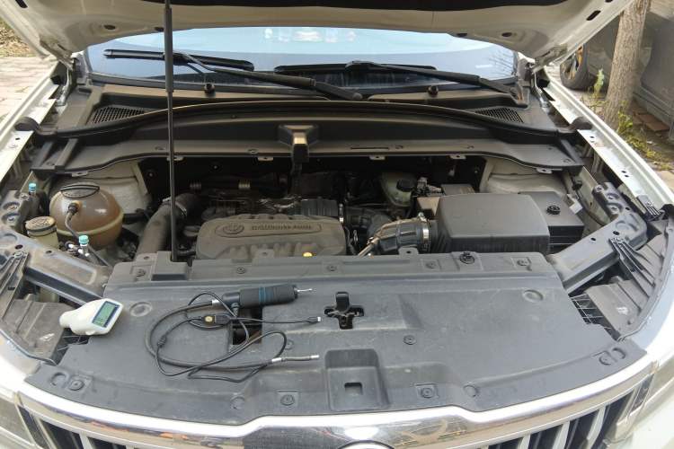 Used Brilliance V6 2018 1.5T Automatic Luxury Model Engine Bay