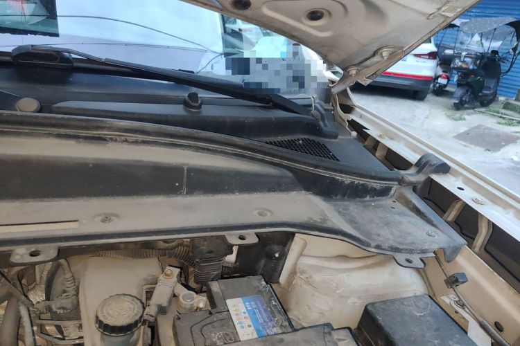 Used Brilliance V6 2018 1.5T Automatic Prestige Model Engine Bay Left