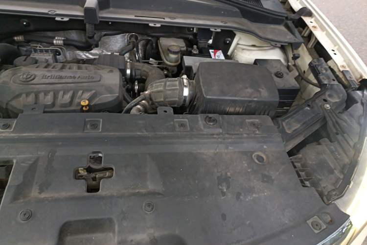Used Brilliance V6 2018 1.5T Manual Luxury Model Engine Bay Left