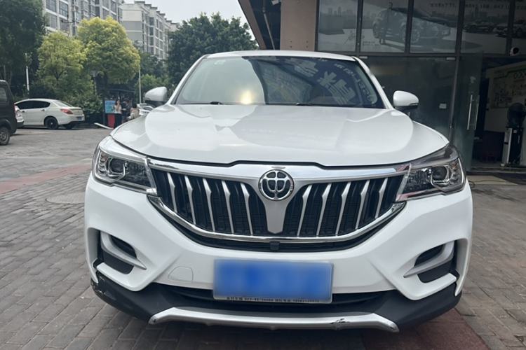 Used Brilliance V6 2018 1.5T Manual Elite Model Exterior 1