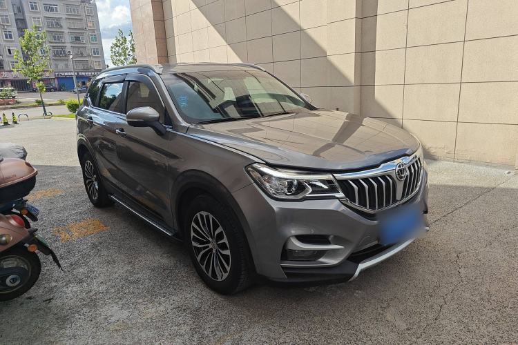 Used Brilliance V6 2018 1.5T Automatic Luxury Model Exterior 2