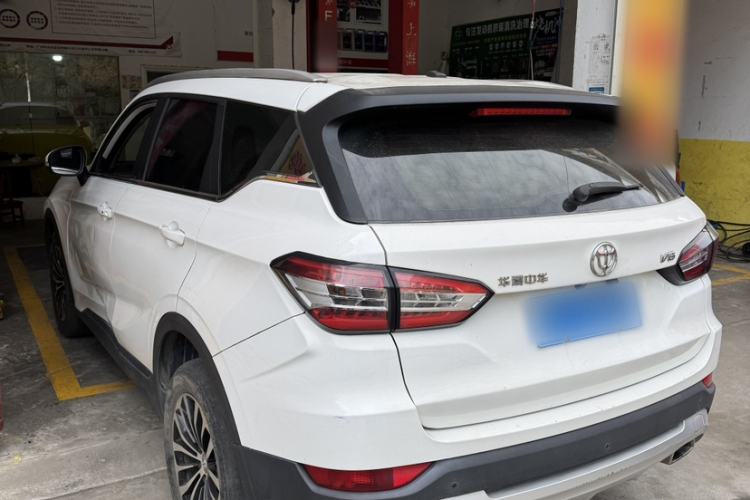 Used Brilliance V6 2018 1.5T Automatic Luxury Model Exterior 2