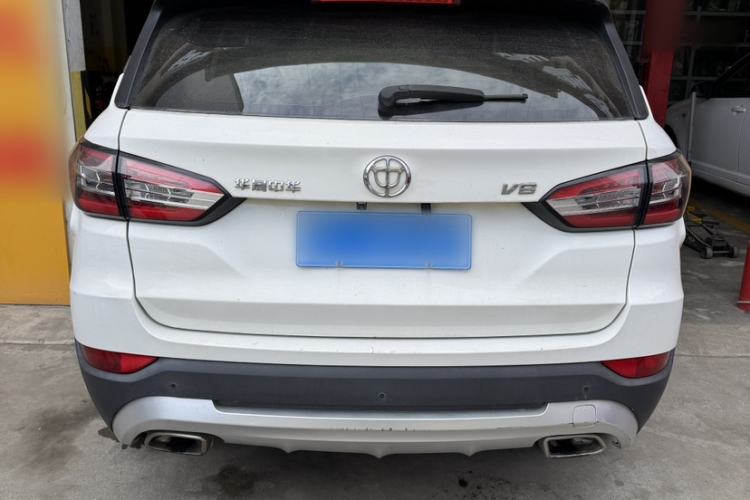 Used Brilliance V6 2018 1.5T Automatic Luxury Model Exterior 5