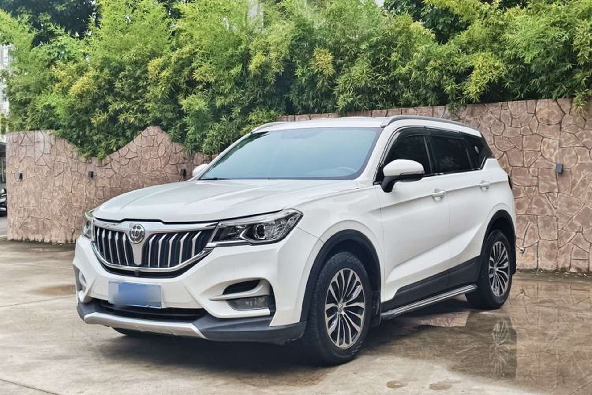 Used Brilliance V6 2018 1.5T Automatic Luxury Model Front Left 45 Deg