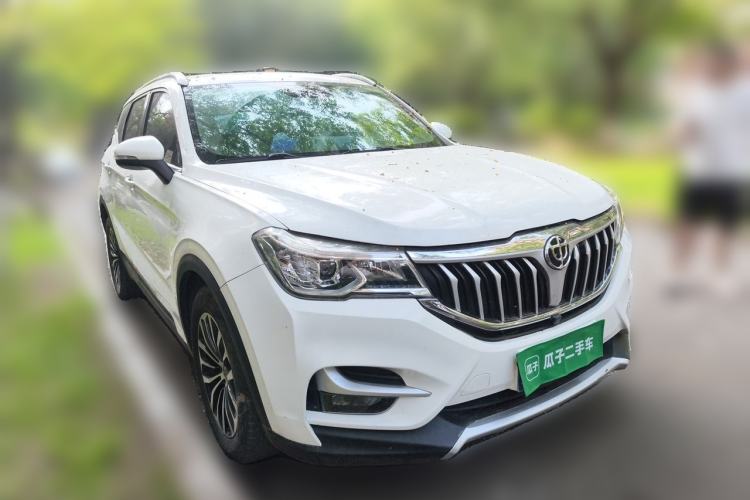 Used Brilliance V6 2018 1.5T Automatic Prestige Model Front Right 45 Deg
