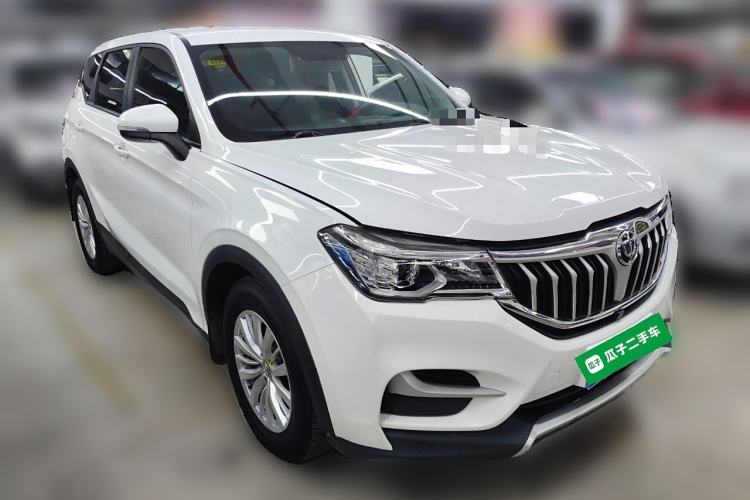 Used Brilliance V6 2018 1.5T Manual Elite Model Front Right 45 Deg
