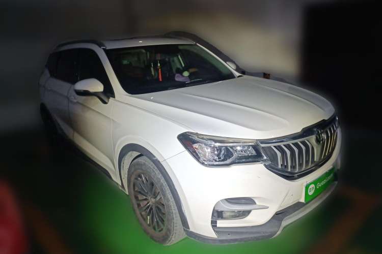 Used Brilliance V6 2018 1.5T Automatic Prestige Model Front Right 45 Deg