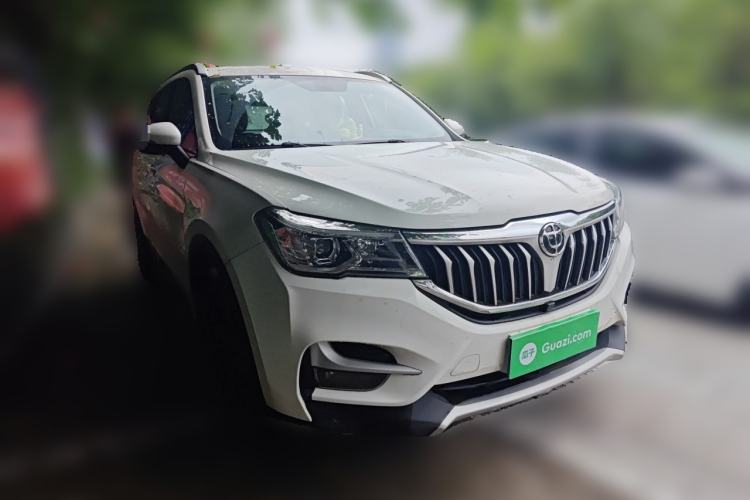 Used Brilliance V6 2018 1.5T Automatic Prestige Model Front Right 45 Deg