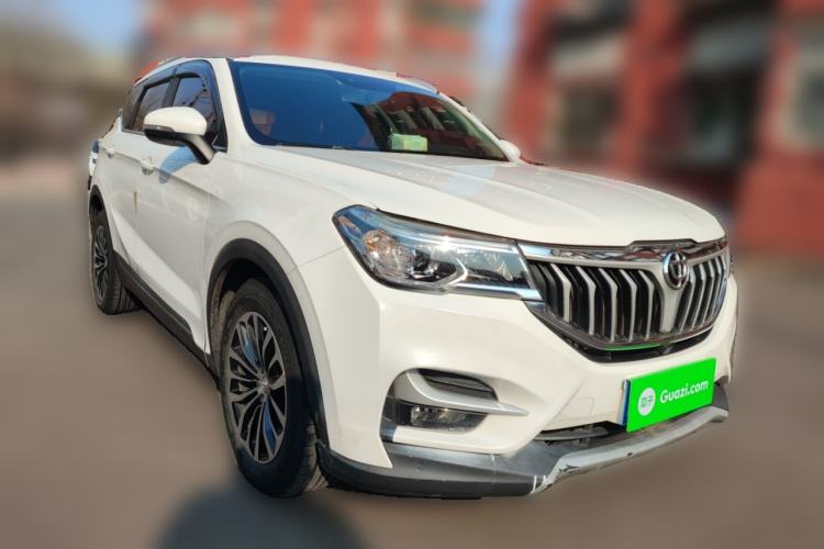 Used Brilliance V6 2018 1.5T Automatic Luxury Model Front Right 45 Deg