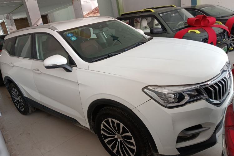 Used Brilliance V6 2018 1.5T Manual Luxury Model Front Right 45 Deg