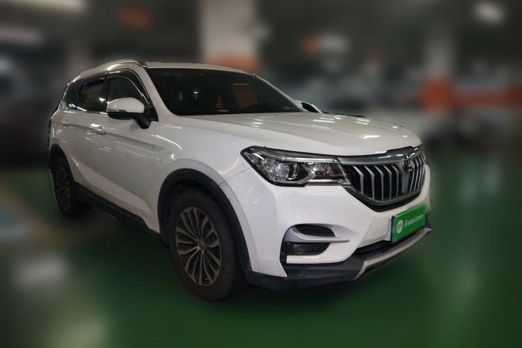 Used Brilliance V6 2018 1.5T Automatic Prestige Model Front Right 45 Deg