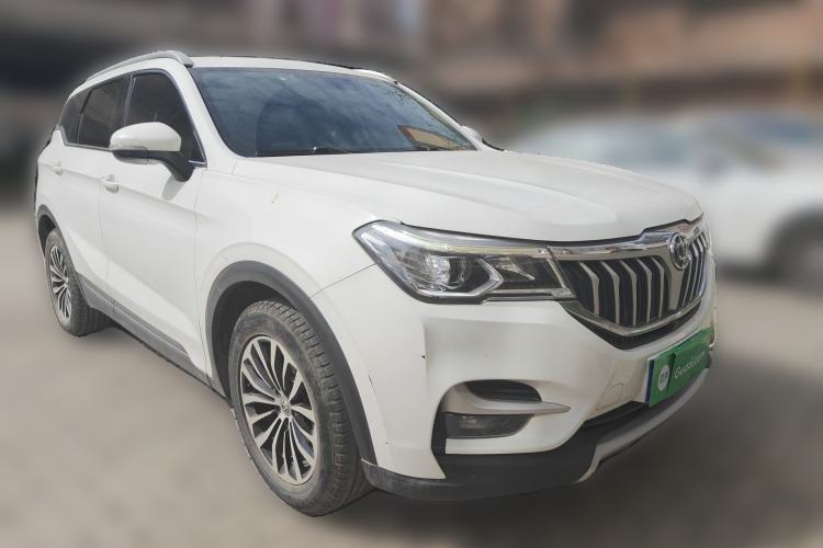 Used Brilliance V6 2018 1.5T Automatic Prestige Model Front Right 45 Deg