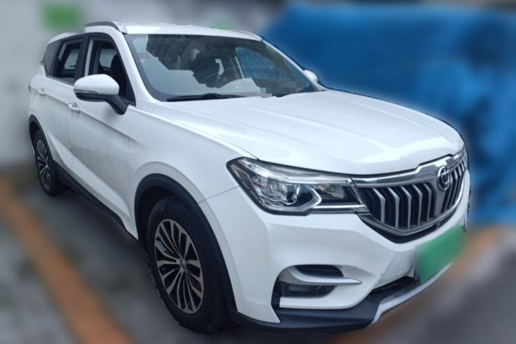 Used Brilliance V6 2018 1.5T Automatic Luxury Model Front Right 45 Deg