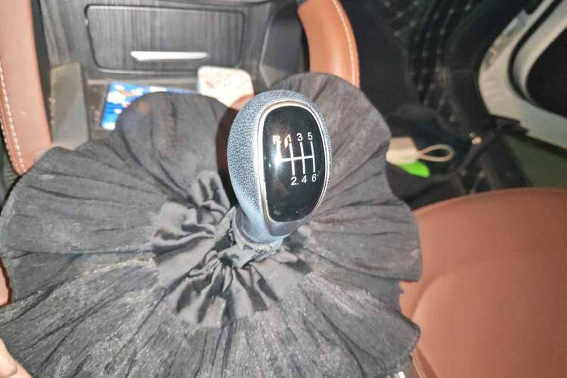 Used Brilliance V6 2018 1.5T Manual Luxury Model Gear Lever