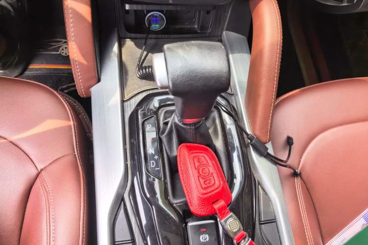 Used Brilliance V6 2018 1.5T Automatic Flagship Model Gear Lever