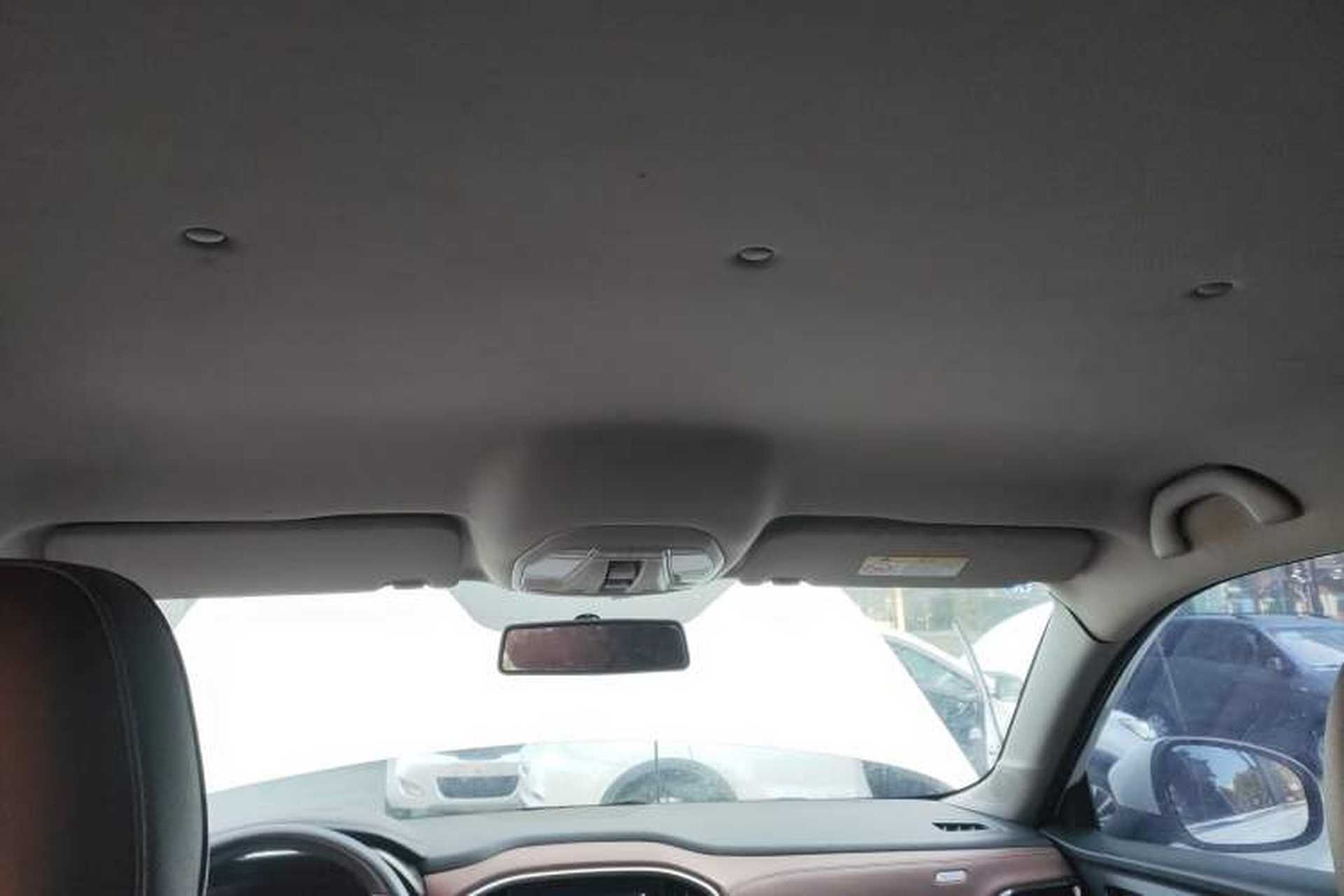 Used Brilliance V6 2018 1.5T Automatic Luxury Model Headliner