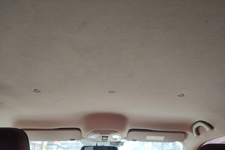 Used Brilliance V6 2018 1.5T Automatic Luxury Model Headliner