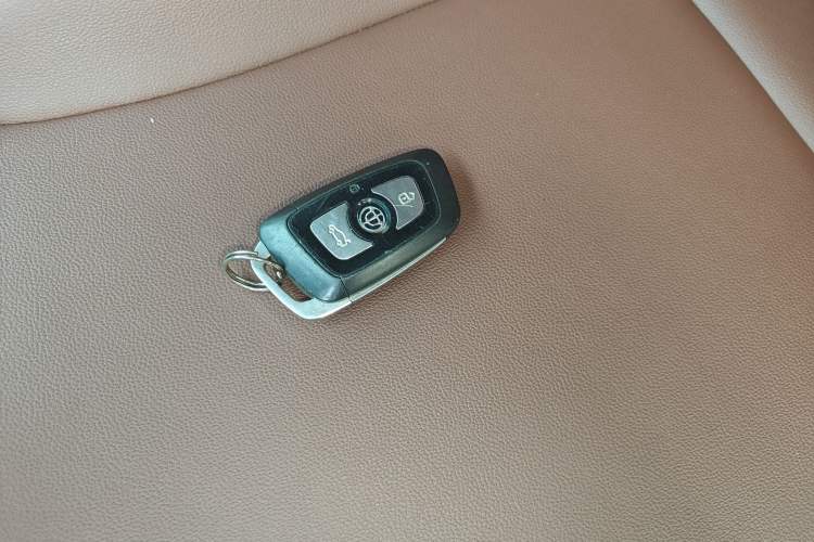 Used Brilliance V6 2018 1.5T Automatic Luxury Model Interior 1