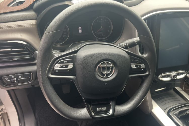 Used Brilliance V6 2018 1.5T Manual Elite Model Interior 1