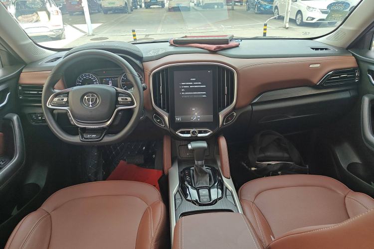 Used Brilliance V6 2018 1.5T Automatic Luxury Model Interior 2