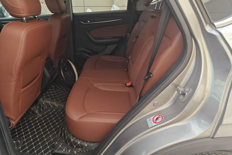 Used Brilliance V6 2018 1.5T Automatic Luxury Model Interior 4