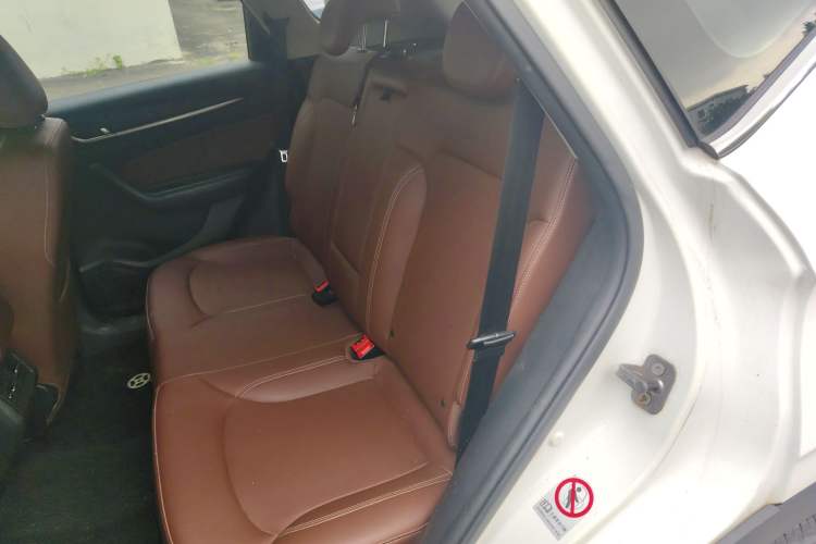 Used Brilliance V6 2018 1.5T Automatic Luxury Model Interior 4