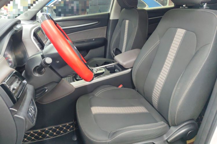 Used Brilliance V6 2018 1.5T Manual Elite Model Left Front Seat