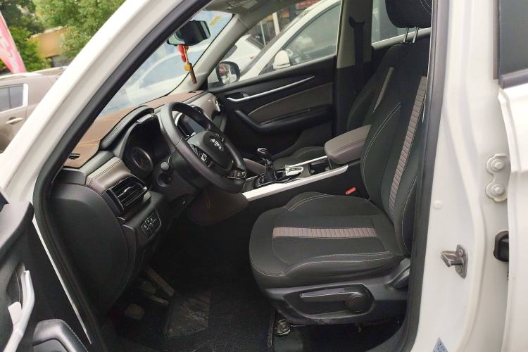 Used Brilliance V6 2018 1.5T Manual Elite Model Left Front Seat