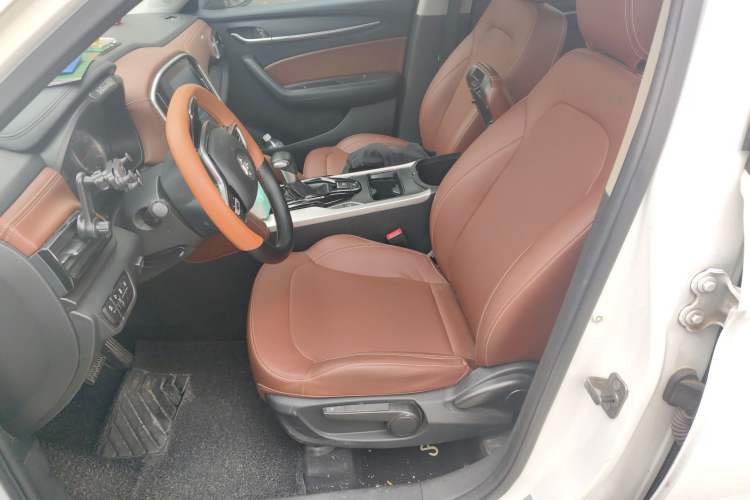 Used Brilliance V6 2018 1.5T Automatic Luxury Model Left Front Seat