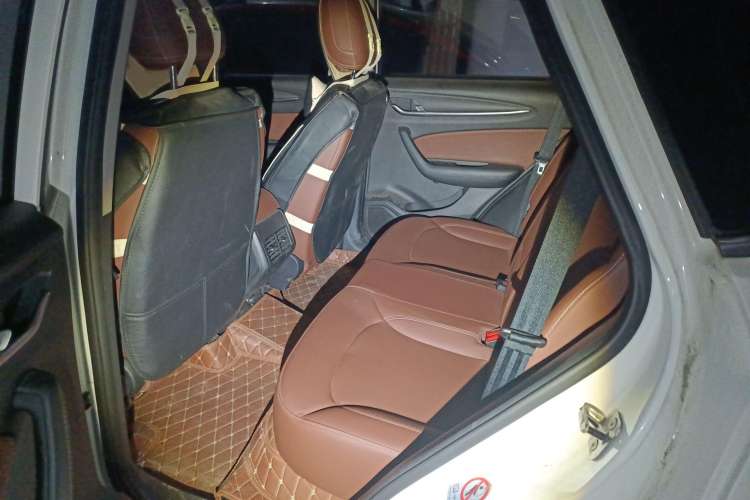 Used Brilliance V6 2018 1.5T Automatic Prestige Model Left Rear Seat