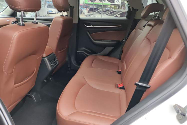 Used Brilliance V6 2018 1.5T Automatic Prestige Model Left Rear Seat