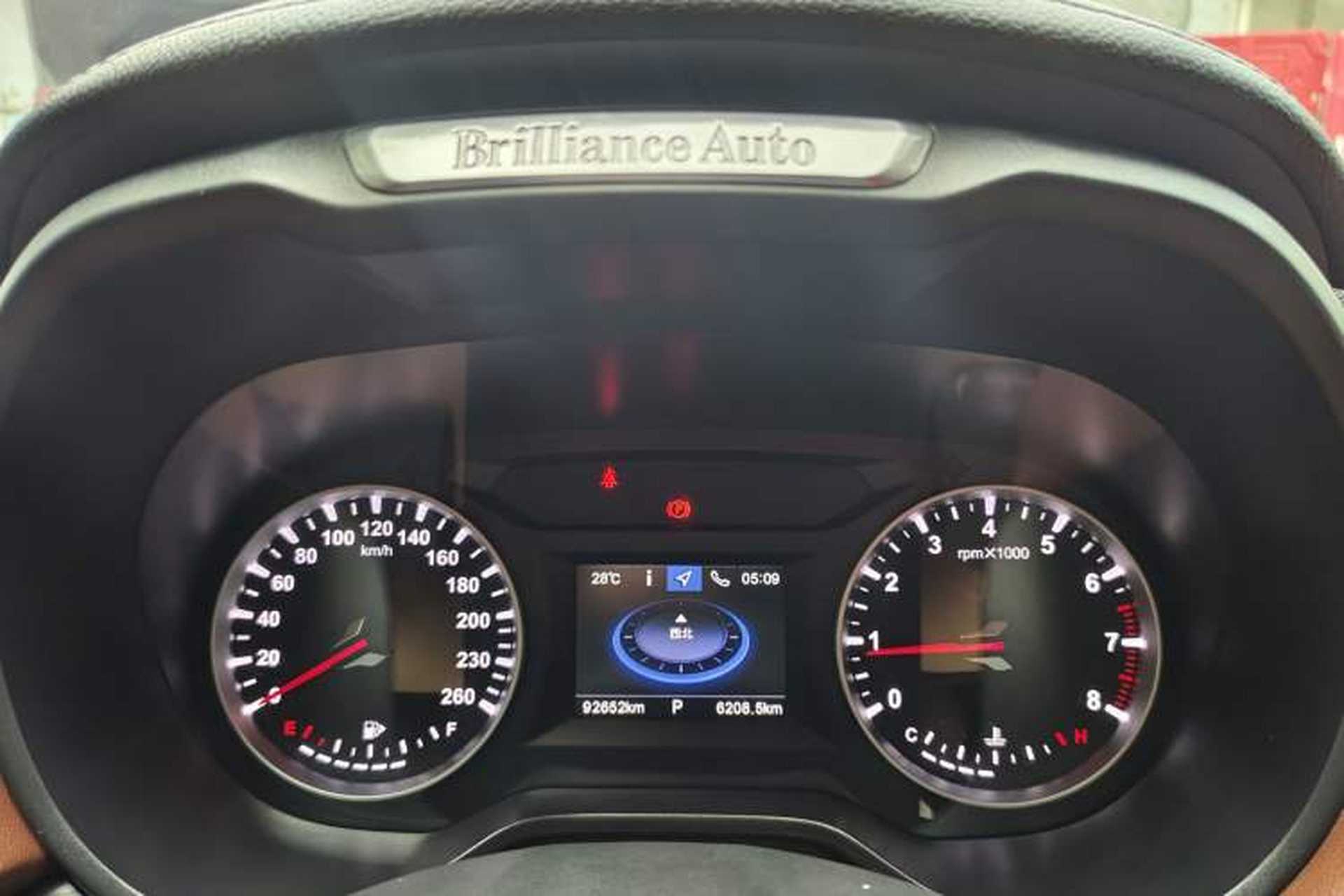 Used Brilliance V6 2018 1.5T Automatic Luxury Model Odometer Close Up