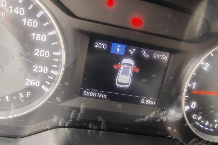 Used Brilliance V6 2018 1.5T Manual Luxury Model Odometer Close Up