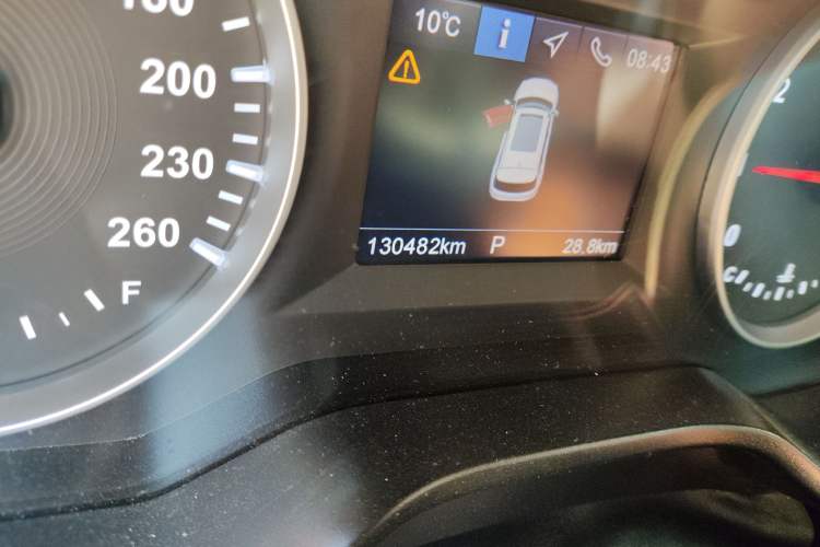 Used Brilliance V6 2018 1.5T Automatic Luxury Model Odometer Close Up