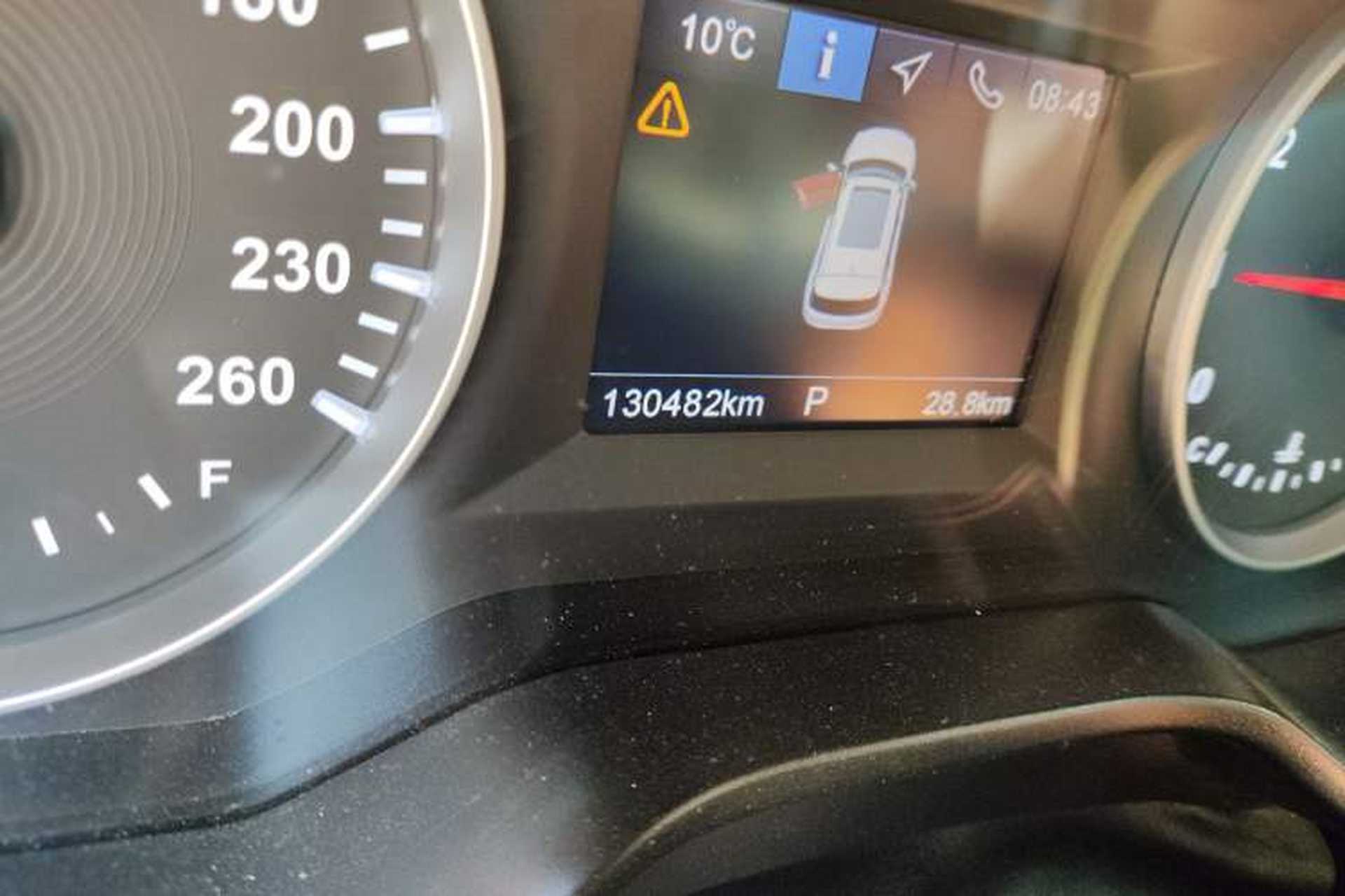 Used Brilliance V6 2018 1.5T Automatic Luxury Model Odometer Close Up