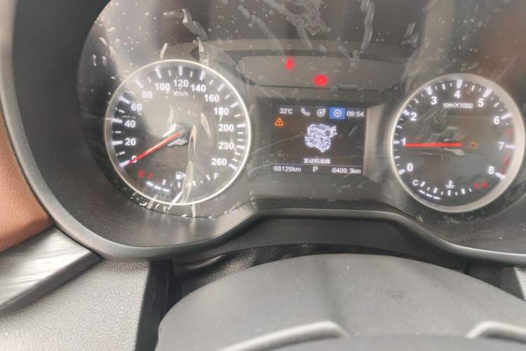 Used Brilliance V6 2018 1.5T Automatic Luxury Model Odometer Close Up