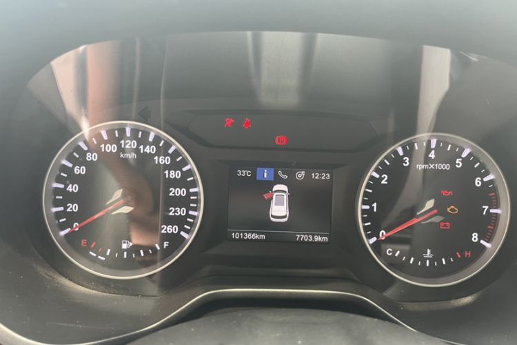 Used Brilliance V6 2018 1.5T Manual Elite Model Odometer Close Up