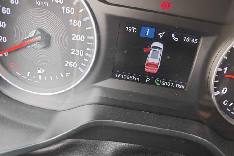 Used Brilliance V6 2018 1.5T Automatic Prestige Model Odometer Close Up